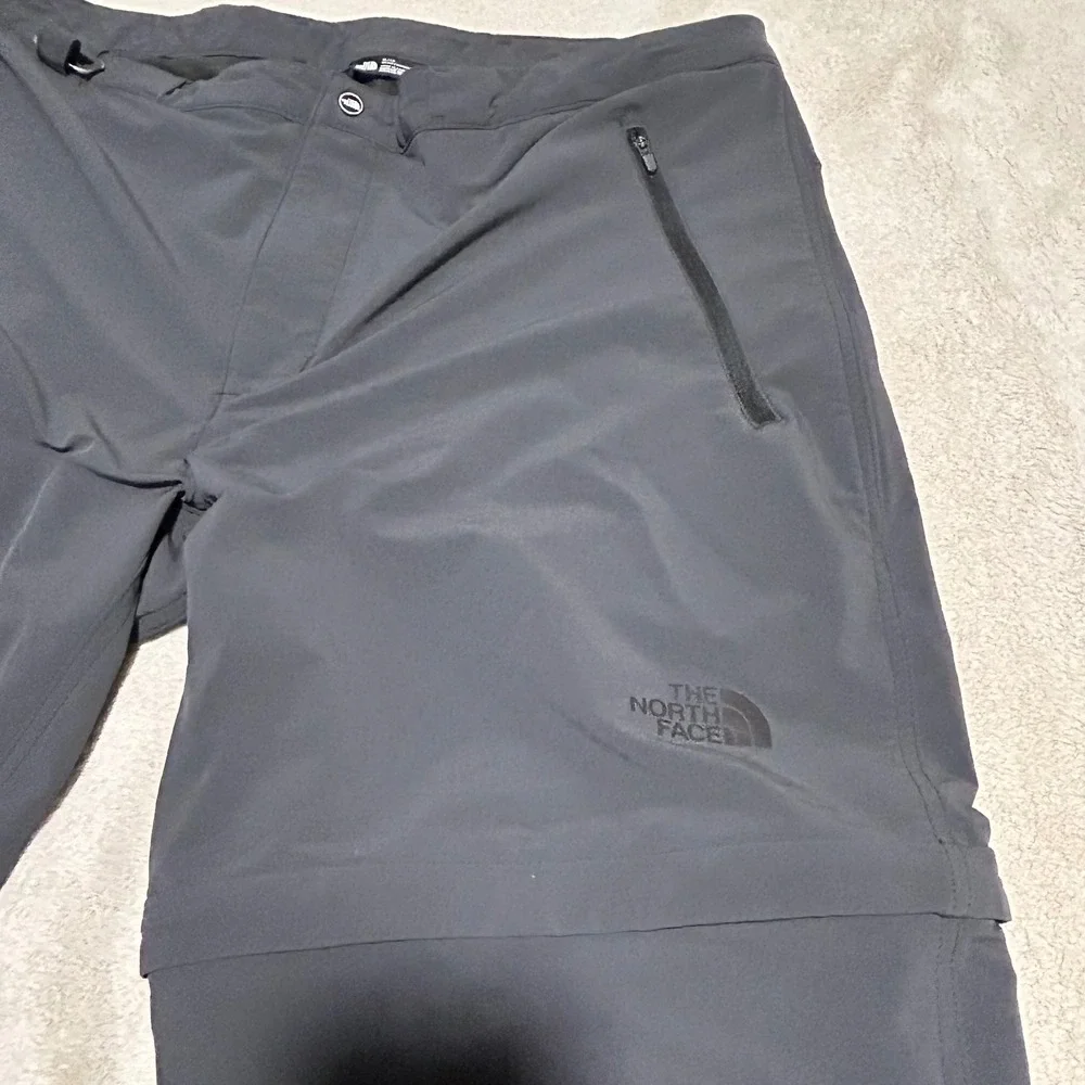 The North Face Convertible Pants Mens XL 30 Gray FlashDry-XD Hiking Outdoor